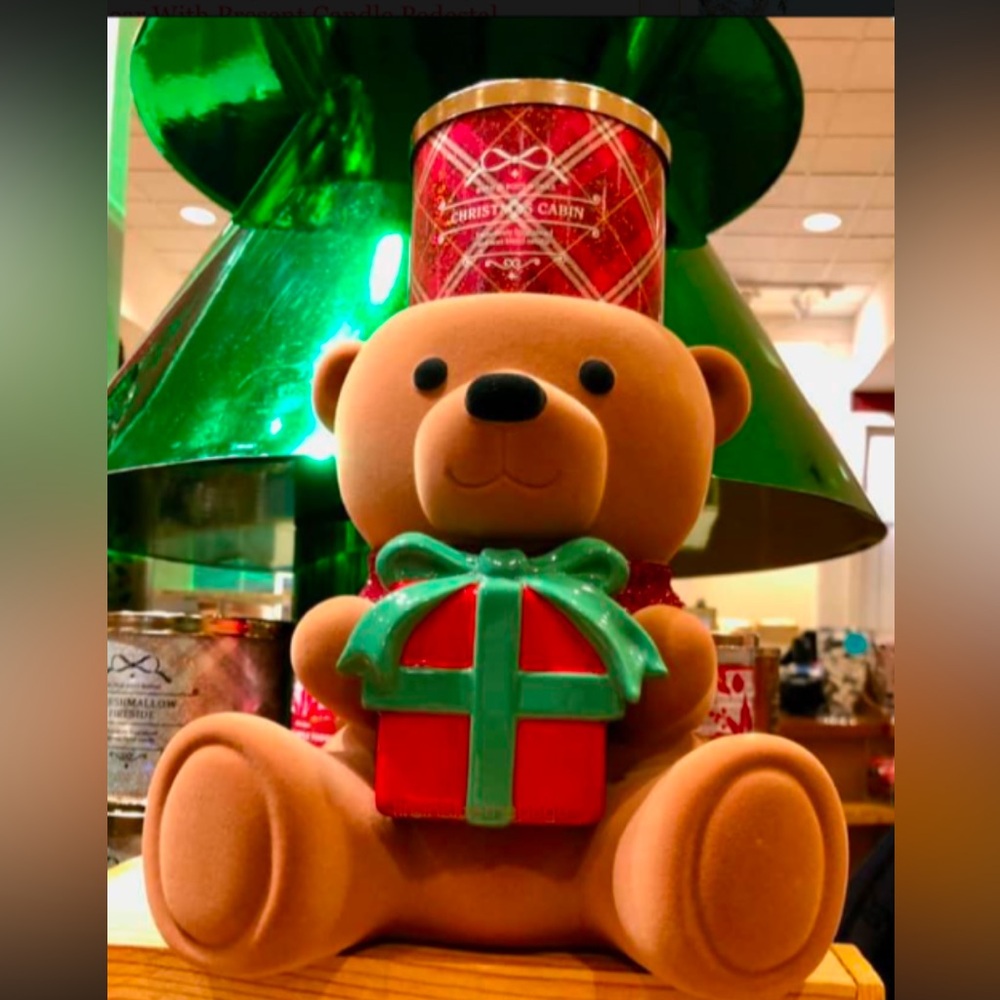 Bath & body Works bear three wick candle holder candle, not included